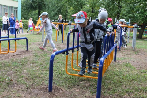 Чебоксарская ГЭС подарила спортивную площадку детсаду «Светлячок»