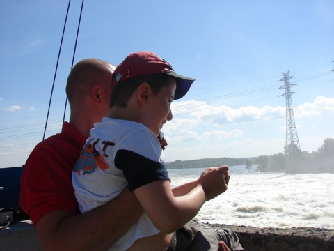В преддверии Дня города Новосибирская ГЭС помогла больным детям