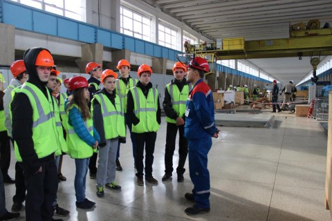 Ученики энергокласса посетили Саратовскую ГЭС
