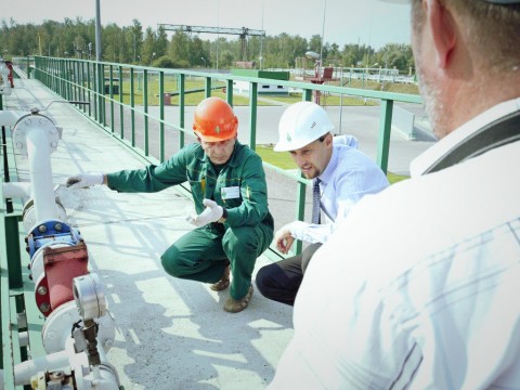 Министр энергетики Московской области Леонид Неганов посетил крупнейшую газонаполнительную станцию региона