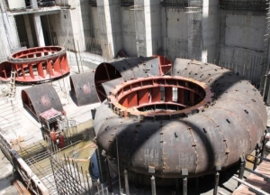 Строители Гоцатлинской ГЭС приступили к монтажу гидросилового оборудования