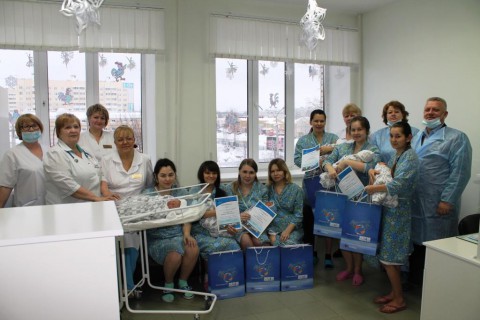 Чебоксарская ГЭС подарила медицинское оборудование перинатальному центру и детской больнице