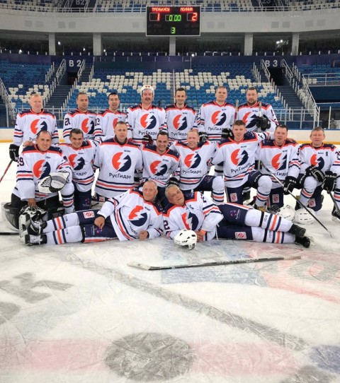 «Молния-РусГидро» завоевала второе место в дивизионе «Дебют»  Объединенной корпоративной хоккейной лиги