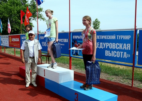 ООО «Газпром добыча Оренбург» провел легкоатлетический турнир «Дедуровская высота»